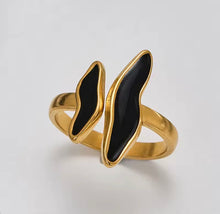 Load image into Gallery viewer, Wavy Glazed Open Ring