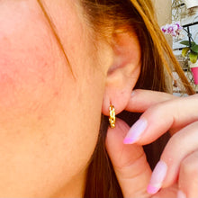 Load image into Gallery viewer, Chain Hoop Earrings