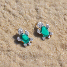 Load image into Gallery viewer, Green Turtle Stud Earrings