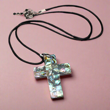Load image into Gallery viewer, Natural Shell Cross Necklace