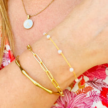 Load image into Gallery viewer, Small Pearl Bracelet