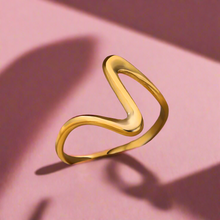 Load image into Gallery viewer, Geometric Wave Ring