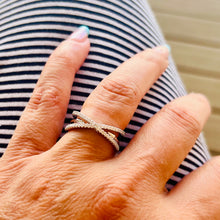 Load image into Gallery viewer, Zircon Cross Ring