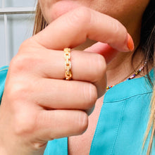 Load image into Gallery viewer, Twist Chain Open Zircon Ring