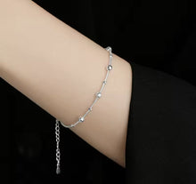 Load image into Gallery viewer, Round Bead Bracelet