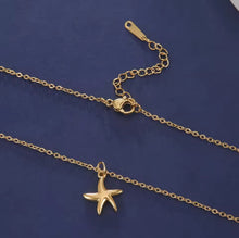 Load image into Gallery viewer, Starfish Necklace