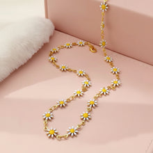 Load image into Gallery viewer, Daisy Flower Necklace & Bracelet Set