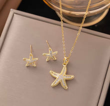 Load image into Gallery viewer, Zircon Starfish Necklace & Earrings Set