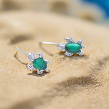 Load image into Gallery viewer, Green Turtle Stud Earrings