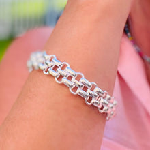 Load image into Gallery viewer, Double Interlocking Bracelet