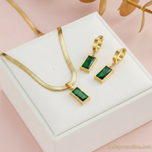 Load image into Gallery viewer, Emerald Green Necklace & Earrings Set