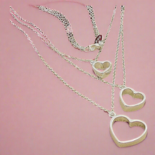 Load image into Gallery viewer, Triple Hearts Dangling Necklaces
