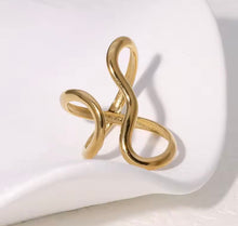 Load image into Gallery viewer, Big Heart Open Ring