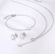 Load image into Gallery viewer, Pearl Heart Necklace, Bracelet & Earring Set