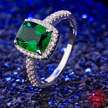 Load image into Gallery viewer, Vintage Emerald Ring