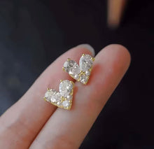 Load image into Gallery viewer, Big Sparkling Zircon Heart Stud Earrings