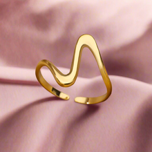 Load image into Gallery viewer, Geometric Wave Ring