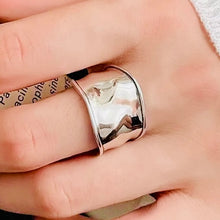 Load image into Gallery viewer, Hammered Wide Ring