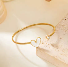 Load image into Gallery viewer, Love Heart Shell Bangle Bracelet