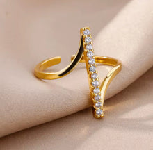 Load image into Gallery viewer, Zircon Line Ring