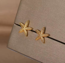 Load image into Gallery viewer, Sandy Starfish Stud Earrings