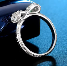 Load image into Gallery viewer, Zircon Bowknot Ring