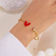 Load image into Gallery viewer, Love Heart Shell Bangle Bracelet