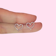 Load image into Gallery viewer, Heart Zircon Stud Earrings