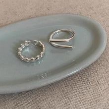 Load image into Gallery viewer, Thick Double Line Ring