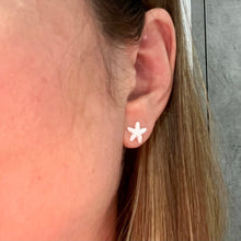 Load image into Gallery viewer, Sandy Starfish Stud Earrings