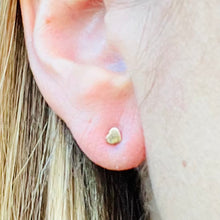 Load image into Gallery viewer, Mini Heart Stud Earrings