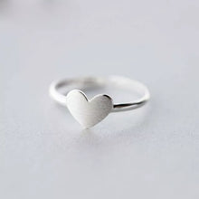 Load image into Gallery viewer, Solid Heart Ring