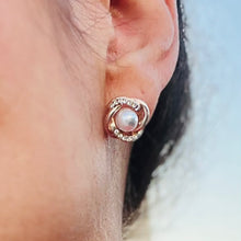Load image into Gallery viewer, Zircon Pearl Twist Stud Earrings