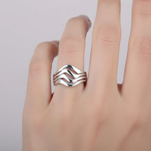 Load image into Gallery viewer, Water Ripple Ring