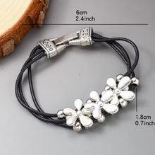 Load image into Gallery viewer, Flower Leather Bracelet

