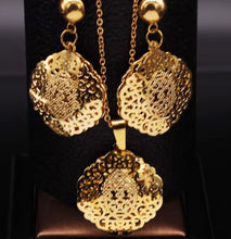 Load image into Gallery viewer, Lace Medallion Necklace &amp; Earring Set
