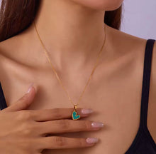 Load image into Gallery viewer, Love Heart Shell Necklace
