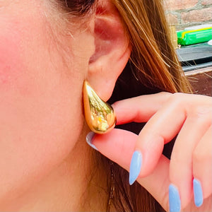 Big Teardrop Stud Earrings