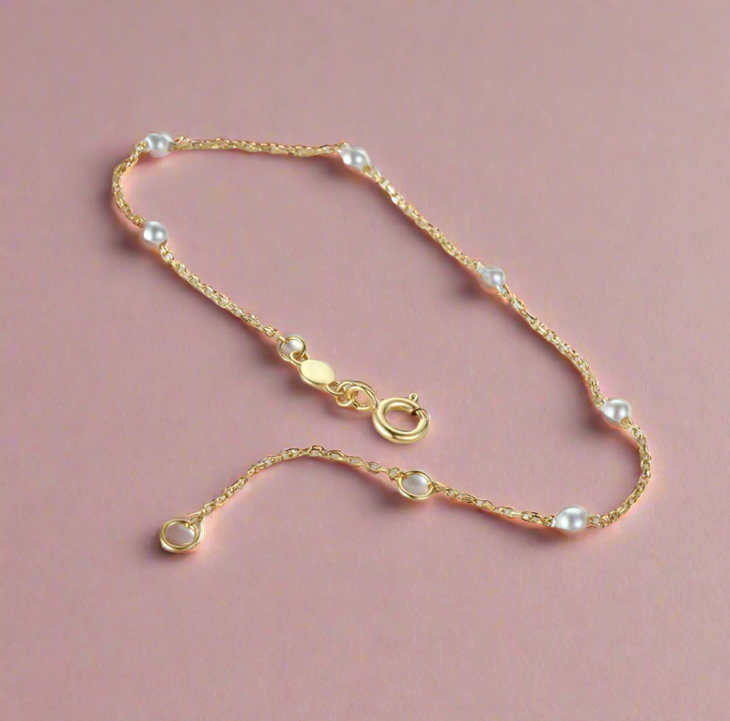 Small Pearl Bracelet