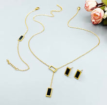 Load image into Gallery viewer, Rectangular Shell Necklace, Bracelet &amp; Earrings Set
