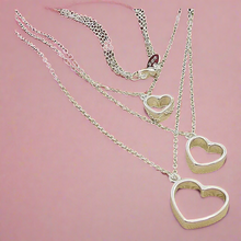 Load image into Gallery viewer, Triple Hearts Dangling Necklaces
