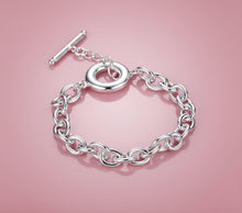 Load image into Gallery viewer, Timeless Chain Toggle Bracelet
