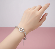Load image into Gallery viewer, Timeless Chain Toggle Bracelet
