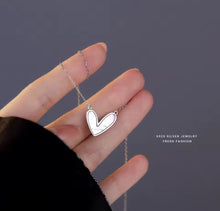 Load image into Gallery viewer, Love Heart Shell Necklace
