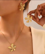 Flower Necklace & Earring Set