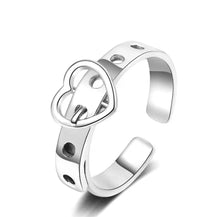 Load image into Gallery viewer, Heart Belt Ring
