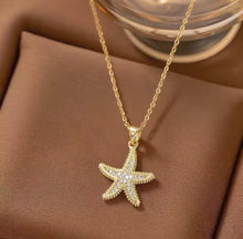 Load image into Gallery viewer, Zircon Starfish Necklace &amp; Earrings Set
