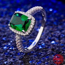 Load image into Gallery viewer, Vintage Emerald Ring
