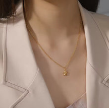 Load image into Gallery viewer, Starfish Necklace
