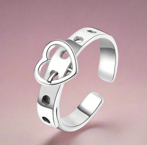 Heart Belt Ring